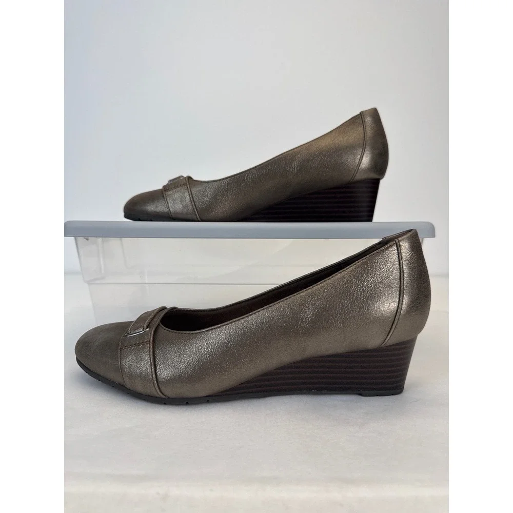 Clarks these collection